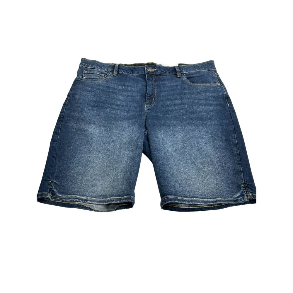 Liz Claiborne Womens Mid-Rise Sara Denim Shorts Size 18 Blue Made In Pakistan